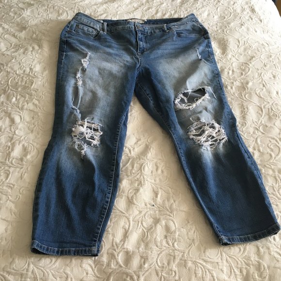 torrid Denim - Distressed Denim Jeans 20R Cropped Girlfriend